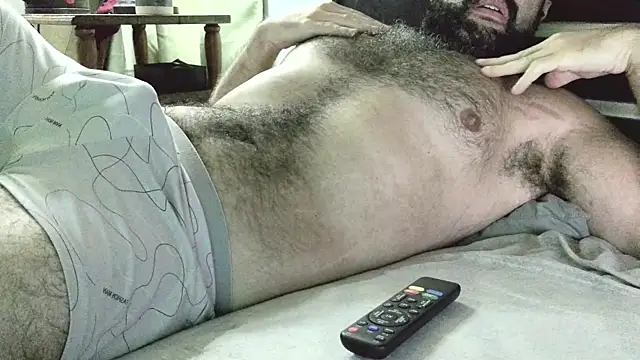 Snapshot of machoathome chatting on March 23, 2025, 3:21 am machoathome online show from March 23, 2025, 3:21 am