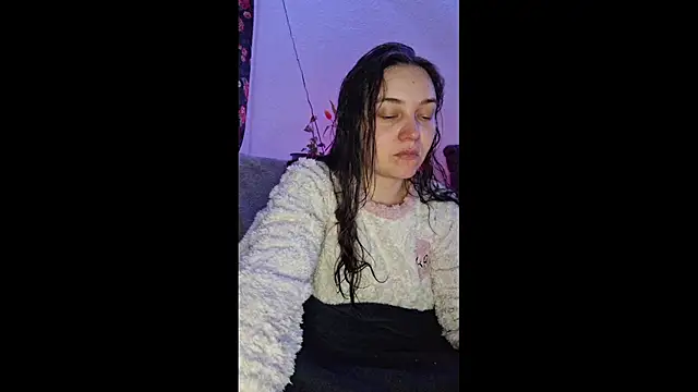Snapshot of Cyndee_Winter chatting on March 17, 2025, 7:37 pm Cyndee Winter online show from March 17, 2025, 7:37 pm