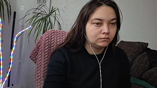 Cyndee Winter online show from February 9, 2026, 11:03 am