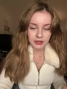 Snapshot of MaribelRiver chatting on December 17, 2024, 12:34 am MaribelRiver online show from December 17, 2024, 12:34 am