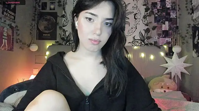 Anisawithlove online show from March 6, 2025, 2:18 pm