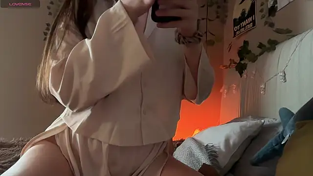 Anisawithlove online show from February 25, 2026, 8:57 am