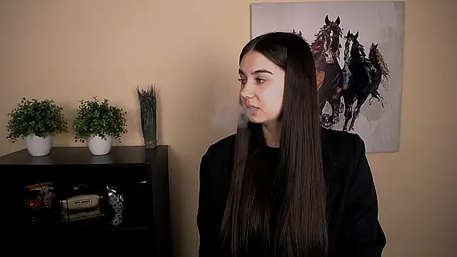 Lili magic online show from February 4, 2026, 9:04 am