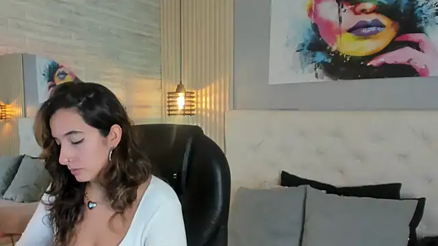 emma  smith1 online show from March 2, 2025, 1:05 pm