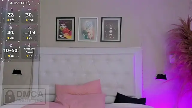 emma  smith1 online show from March 20, 2026, 11:04 am