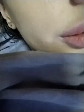 Snapshot of Elza_kom chatting on January 10, 2025, 12:04 pm Elza kom online show from January 10, 2025, 12:04 pm