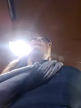 Snapshot of Erotic_and_Exotic chatting on February 18, 2025, 9:31 pm Erotic and Exotic online show from February 18, 2025, 9:31 pm