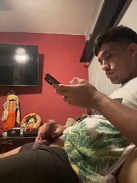 Magicerosxx69 online show from October 3, 2025, 8:11 am