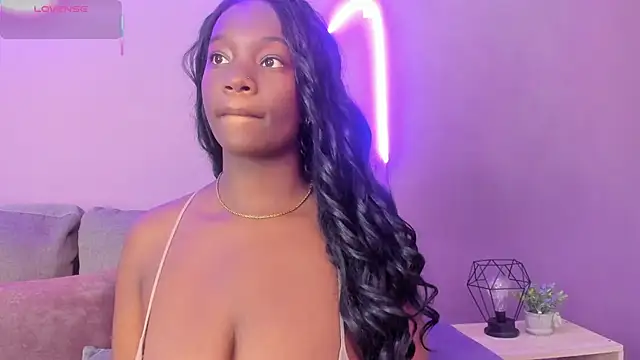 lanna bx online show from October 10, 2025, 7:13 pm