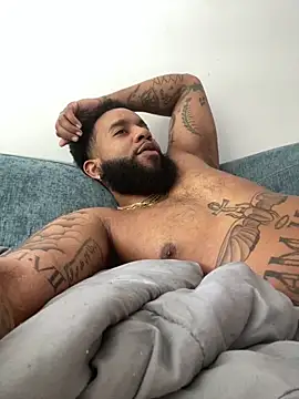 MilkyMontana online show from April 18, 2026, 4:22 pm