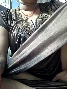 Snapshot of Ritasingh-0461 chatting on April 4, 2026, 1:37 am Ritasingh-0461 online show from April 4, 2026, 1:37 am