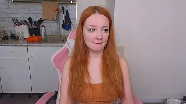 Snapshot of Radiants_two chatting on May 5, 2026, 2:58 pm Radiants two online show from May 5, 2026, 2:58 pm