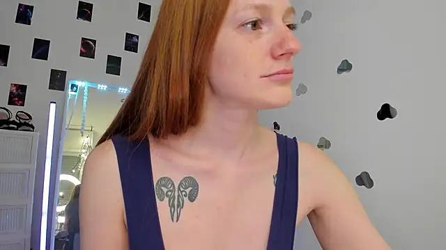 Snapshot of Aliceginger99 chatting on May 14, 2026, 1:18 pm Aliceginger99 online show from May 14, 2026, 1:18 pm