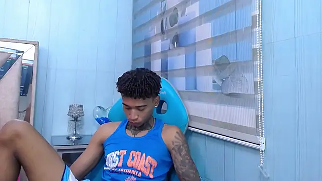 sexy blacks  online show from October 10, 2025, 11:20 am