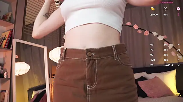 askaudrey  online show from February 25, 2025, 3:05 pm