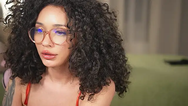 Snapshot of Moan4u chatting on January 26, 2025, 10:02 pm Moan4u online show from January 26, 2025, 10:02 pm