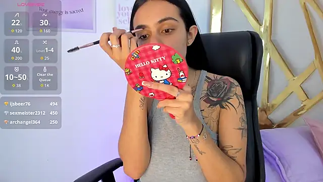 ChloeHarper  online show from November 18, 2025, 6:56 pm