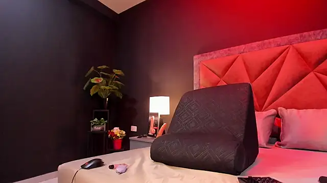Snapshot of mia_milff chatting on September 10, 2025, 7:14 pm mia milff online show from September 10, 2025, 7:14 pm