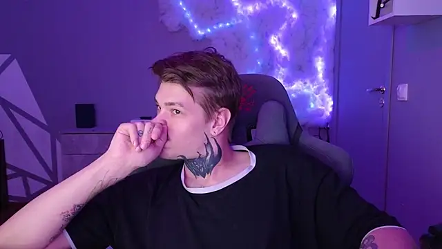 DENIS HERE online show from December 24, 2024, 10:06 pm