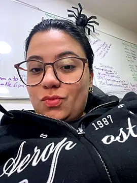 Snapshot of aleteacher chatting on October 5, 2025, 6:12 am aleteacher online show from October 5, 2025, 6:12 am