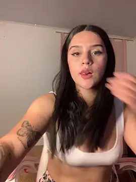 violet-333 online show from December 29, 2024, 2:49 am