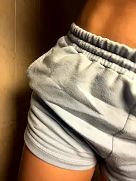 violet-333 online show from December 17, 2025, 5:52 pm