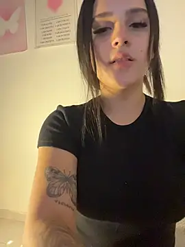 violet-333 online show from February 28, 2026, 6:09 pm