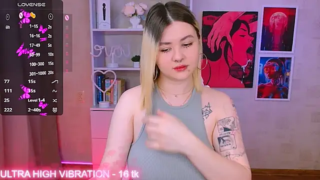 cutie mili online show from January 30, 2025, 3:22 am