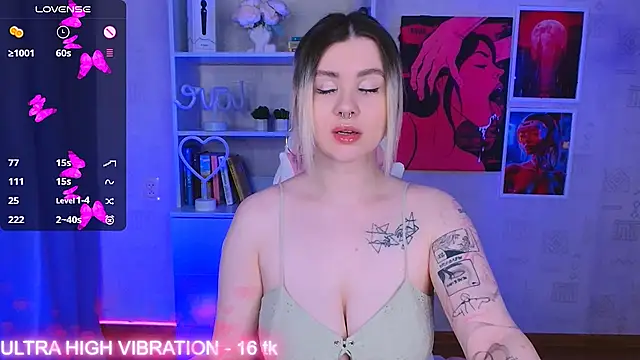 cutie mili online show from March 10, 2025, 5:11 am