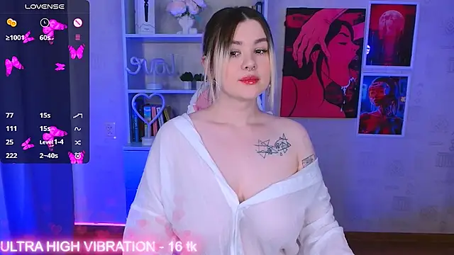 cutie mili online show from March 14, 2025, 9:03 am