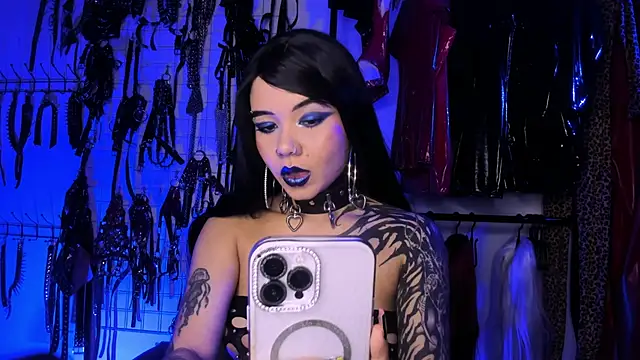 irregular fetish  online show from September 16, 2025, 3:29 am