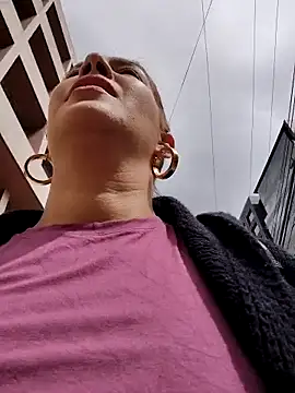 scarlett moore online show from January 16, 2026, 3:27 pm