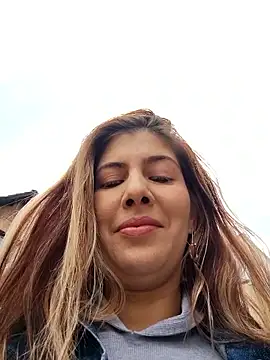 scarlett moore online show from March 26, 2026, 4:12 pm