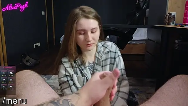 Snapshot of alicepugh chatting on January 26, 2025, 5:23 pm alicepugh online show from January 26, 2025, 5:23 pm