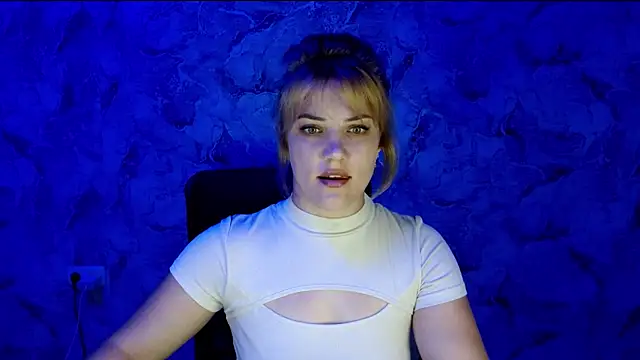 Snapshot of nika_gold1 chatting on July 14, 2026, 4:23 pm nika gold1 online show from July 14, 2026, 4:23 pm