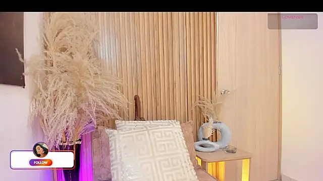 sofhiaa adaams online show from February 13, 2026, 10:39 pm