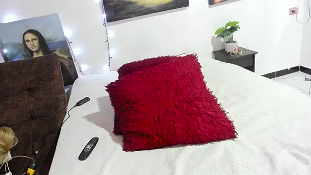 abby jose online show from November 27, 2025, 3:52 am