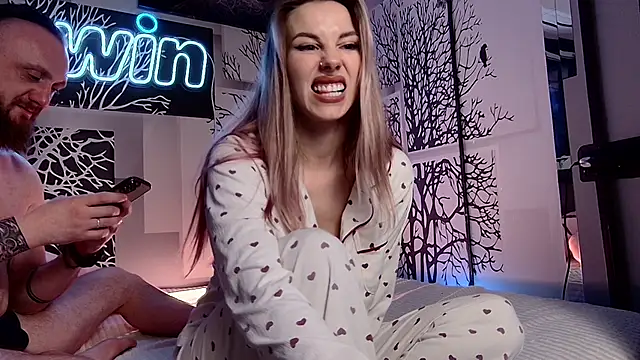 Snapshot of niki7377 chatting on March 12, 2025, 12:04 pm niki7377 online show from March 12, 2025, 12:04 pm