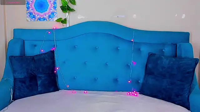 MilliStrii online show from November 8, 2025, 1:39 am