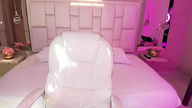 Biancax  online show from February 15, 2026, 4:09 am