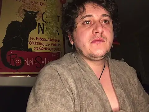 Snapshot of Daminou28 chatting on January 22, 2025, 3:31 am Daminou28 online show from January 22, 2025, 3:31 am