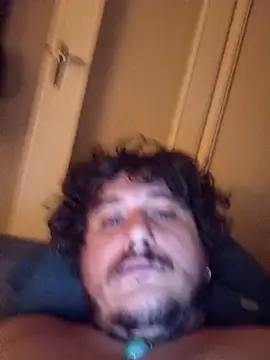 Snapshot of Daminou28 chatting on October 1, 2025, 1:11 am Daminou28 online show from October 1, 2025, 1:11 am