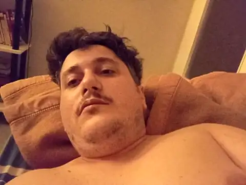 Snapshot of Daminou28 chatting on November 17, 2025, 12:16 am Daminou28 online show from November 17, 2025, 12:16 am