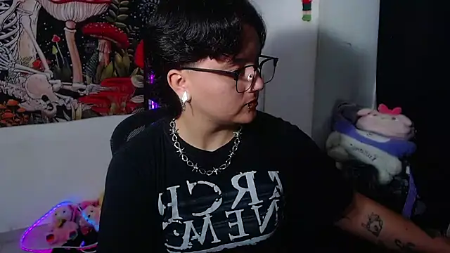 Snapshot of isabeautyx19 chatting on June 30, 2026, 1:39 am isabeautyx19 online show from June 30, 2026, 1:39 am