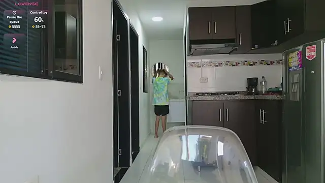 grey   27 online show from April 12, 2026, 11:48 am