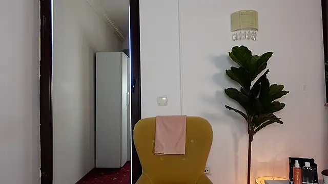 NinaCrystal1 online show from February 10, 2026, 8:40 am