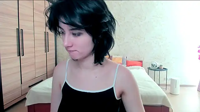 JulisSweet online show from February 13, 2025, 7:35 am