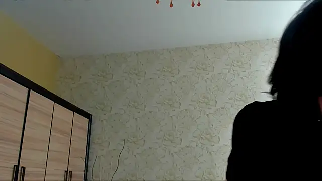 JulisSweet online show from March 13, 2025, 7:20 am