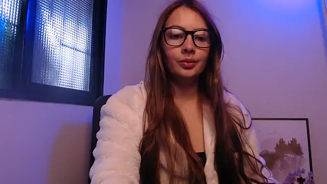 lalawhitte online show from April 20, 2026, 11:35 am