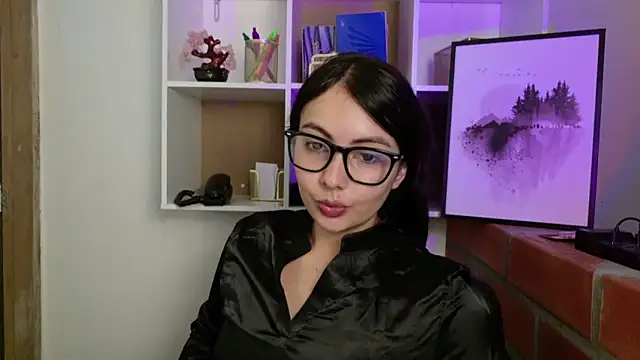 Snapshot of lalawhitte chatting on May 13, 2026, 11:40 am lalawhitte online show from May 13, 2026, 11:40 am